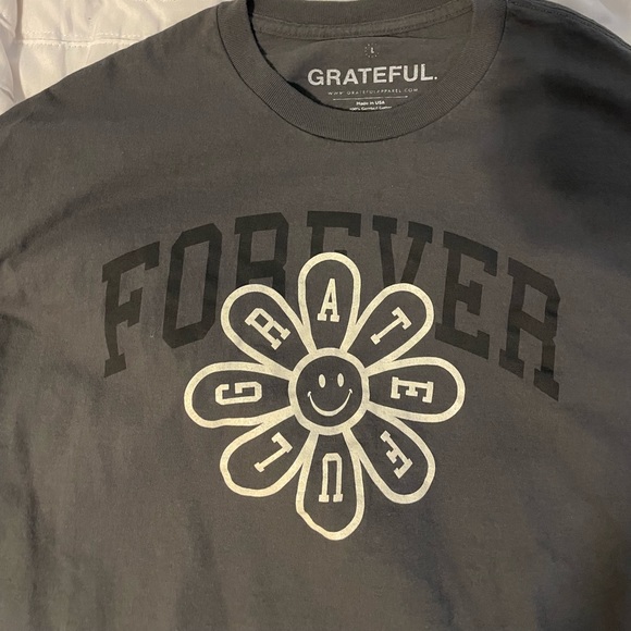 Forever Grateful T-shirt - Picture 3 of 3